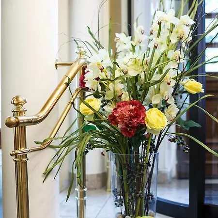 ホテル Westend マリアーンスケー・ラーズニェ